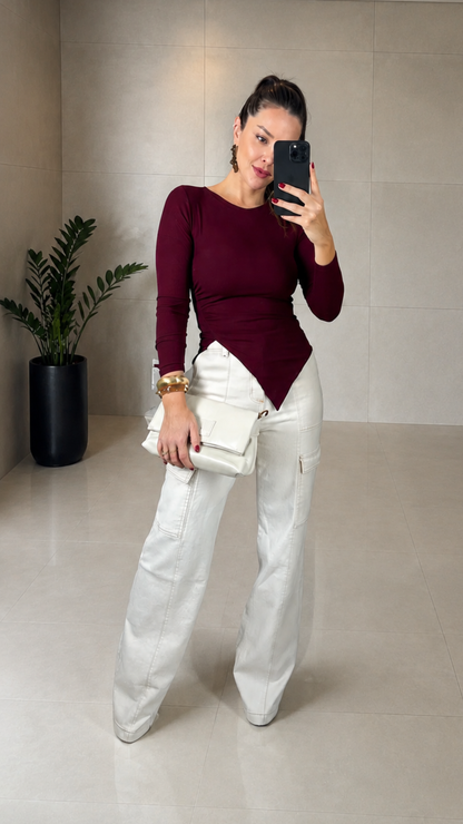 Blusa Feminina Manga Longa com Barra Assimétrica em Malha Conforto – Mahfê