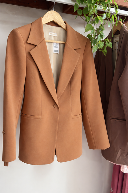 Blazer Feminino Alongado em Alfaiataria – Mahfê