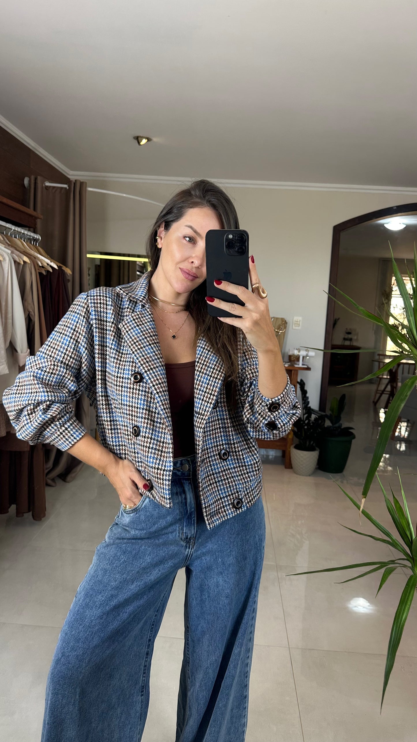 Jaqueta Feminina Xadrez Chess Cropped em Tecido Encorpado – Mahfê