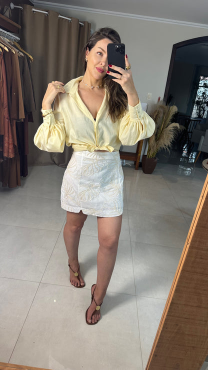 Camisa Feminina Elegante com Manga Bufante em Tecido Leve Premium – Mayla Mahfê