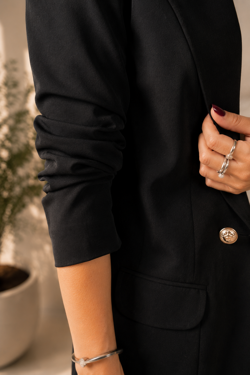 Blazer Feminino Alongado em Alfaiataria – Mahfê