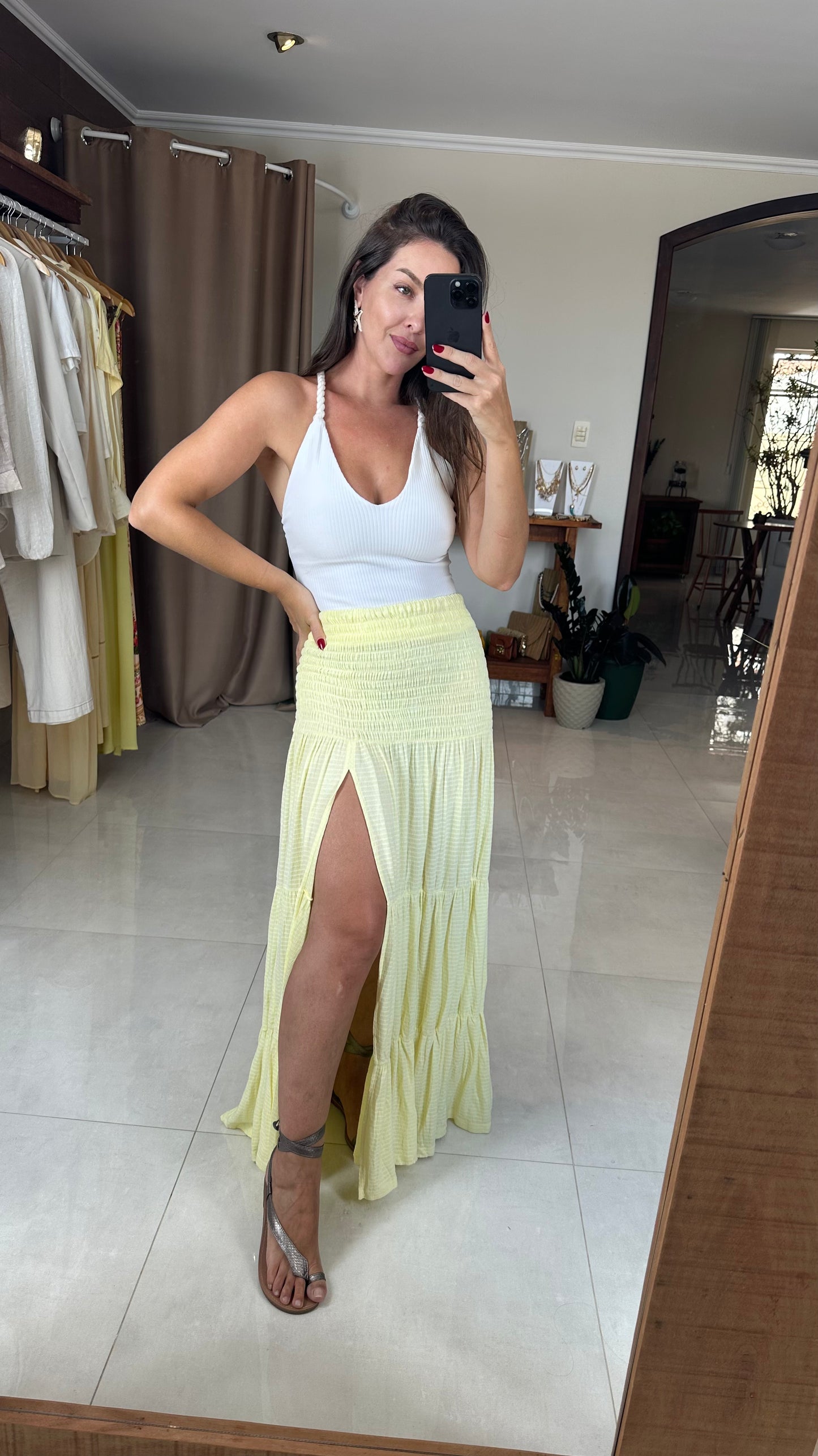Saia Longa Feminina com Fenda Lateral e Cintura Lastex em Viscose Leve – Mahfê
